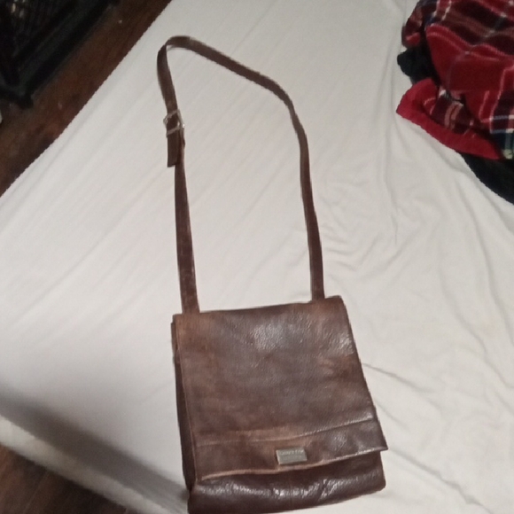 Kenneth Cole Reaction Brown Leather Messenger Bag - Picture 1 of 7